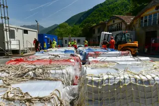 Trasporto_feltro_The_Floating_Piers_05.jpg