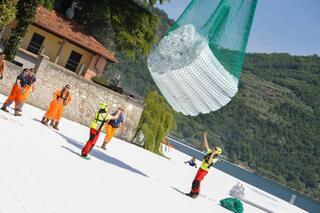 Trasporto_feltro_The_Floating_Piers_17.jpg