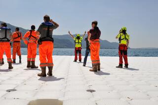 Trasporto_feltro_The_Floating_Piers_19.jpg