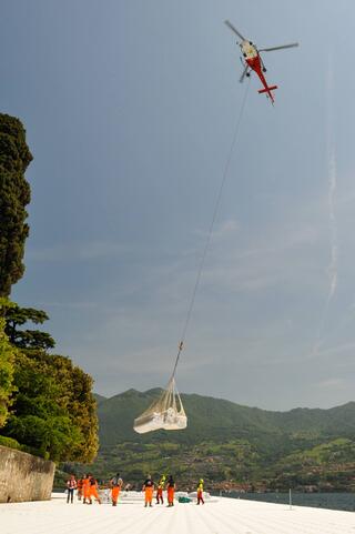 Trasporto_feltro_The_Floating_Piers_32.jpg